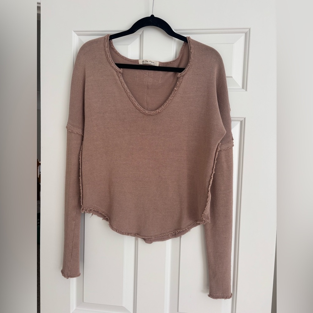 We the Free Long Sleeve Pullover Size Small
